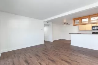 Photo #3: PTP2305640 Listing