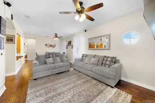 Photo #3: PTP2305679 Listing 