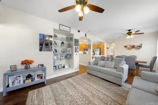 Photo #5: PTP2305679 Listing 