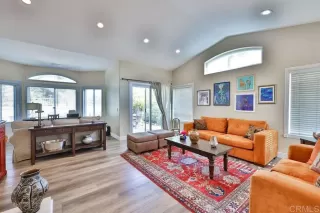 Photo #2: PTP2305705 Listing