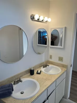 Photo #4: PTP2305717 Listing 