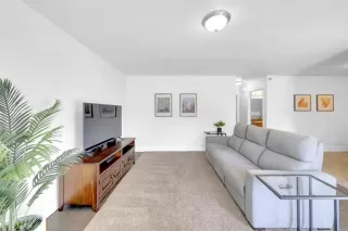 Photo #2: PTP2305718 Listing