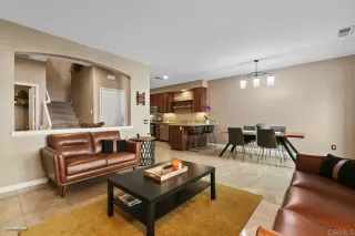 Photo #2: PTP2305737 Listing