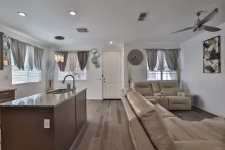 Photo #3: PTP2305808 Listing