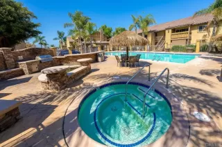 Photo #3: PTP2305832 Listing 