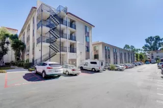 Photo #3: PTP2305858 Listing 