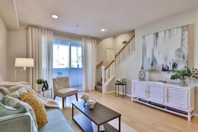 MLS: PTP2305897 Condo For Sale