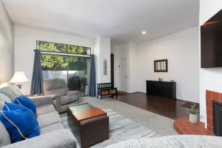 Photo #4: PTP2305923 Listing 