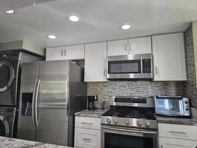 MLS: PTP2305966 Condo For Sale