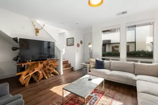 Photo #3: PTP2305995 Listing