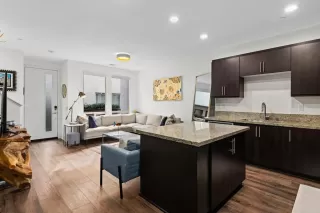 Photo #5: PTP2305995 Listing