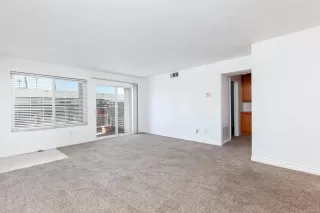 Photo #2: PTP2306042 Listing 