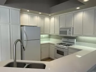 Photo #5: PTP2306051 Listing