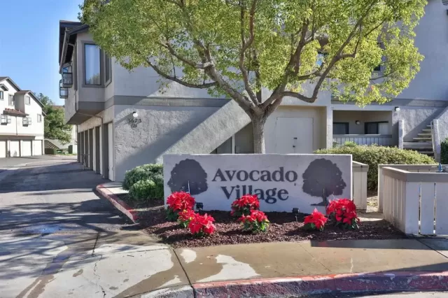 MLS: PTP2306088 Condo For Sale