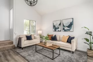 Photo #1: PTP2306089 Listing