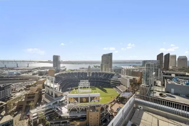 MLS: PTP2306110 Condo For Sale