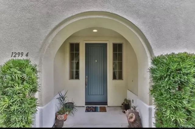 MLS: PTP2306192 Condo For Sale