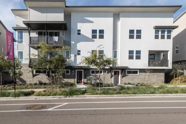 MLS: PTP2400194 Condo For Sale