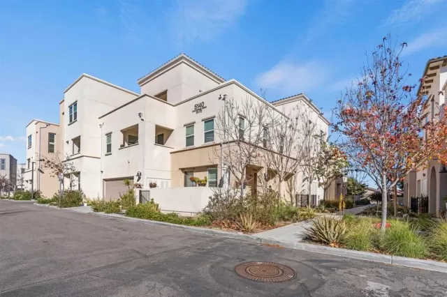 MLS: PTP2400226 Condo For Sale