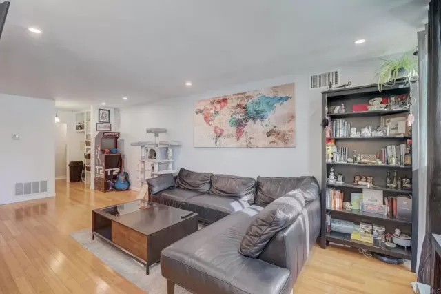 MLS: PTP2400286 Condo For Sale