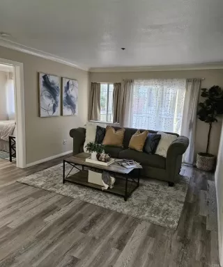 Photo #1: PTP2400520 Listing