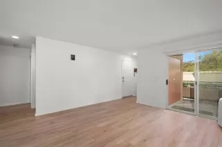 Photo #2: PTP2400555 Listing