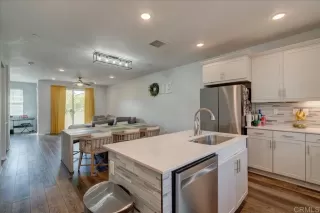 Photo #1: PTP2400721 Listing