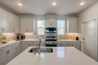 Photo #2: PTP2400721 Listing