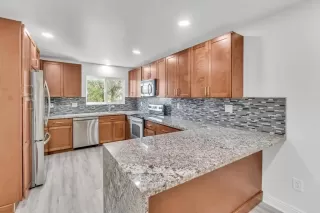 Photo #2: PTP2400723 Listing