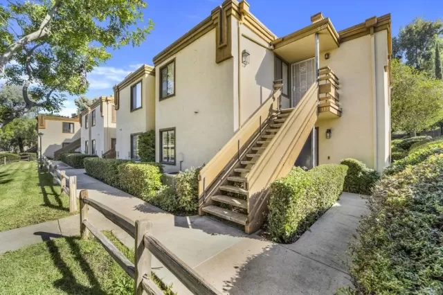 MLS: PTP2400779 Condo For Sale