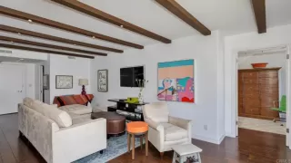 Photo #2: PTP2400794 Listing