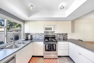 Photo #5: PTP2400838 Listing