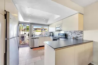 Photo #6: PTP2400838 Listing