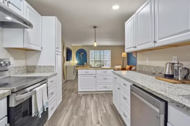 MLS: PTP2400850 Condo For Sale