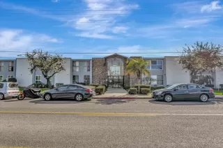 Photo #1: PTP2400910 Listing