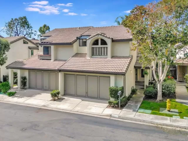 MLS: PTP2400937 Condo For Sale