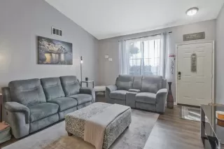 Photo #2: PTP2401051 Listing 