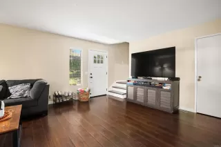 Photo #1: PTP2401117 Listing