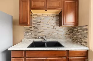 Photo #1: PTP2401485 Listing