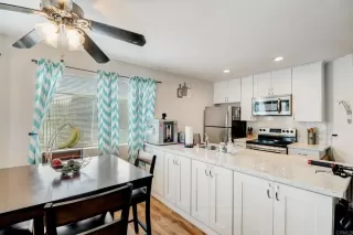 Photo #5: PTP2401510 Listing 