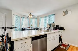 Photo #6: PTP2401510 Listing 