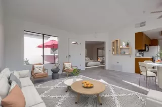 Photo #2: PTP2401602 Listing