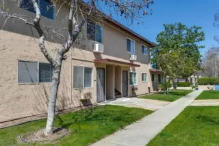 Photo #2: PTP2401685 Listing