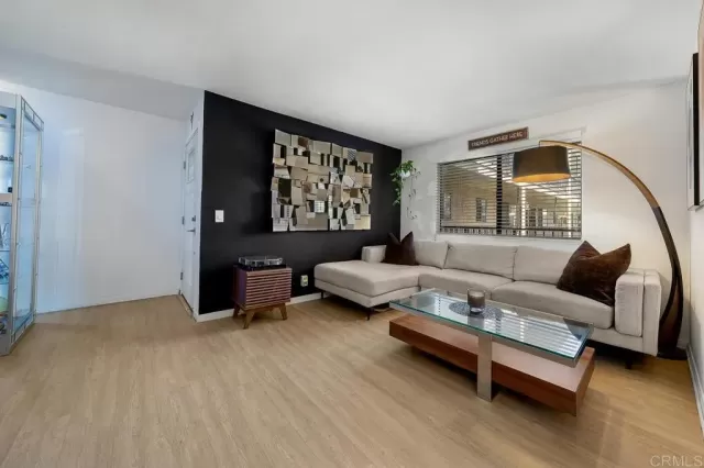 MLS: PTP2401735 Condo For Sale