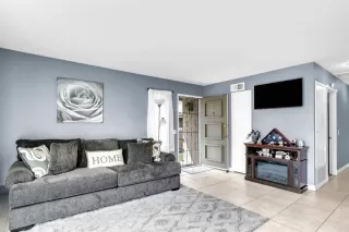 Photo #4: PTP2401747 Listing