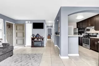 Photo #5: PTP2401747 Listing