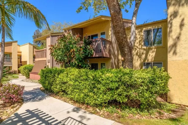 MLS: PTP2401835 Condo For Sale