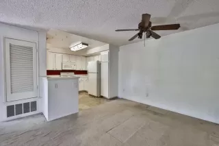 Photo #5: PTP2402038 Listing