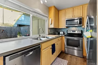 Photo #5: PTP2402057 Listing