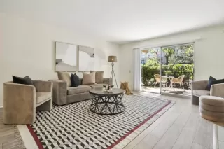 Photo #1: PTP2402188 Listing